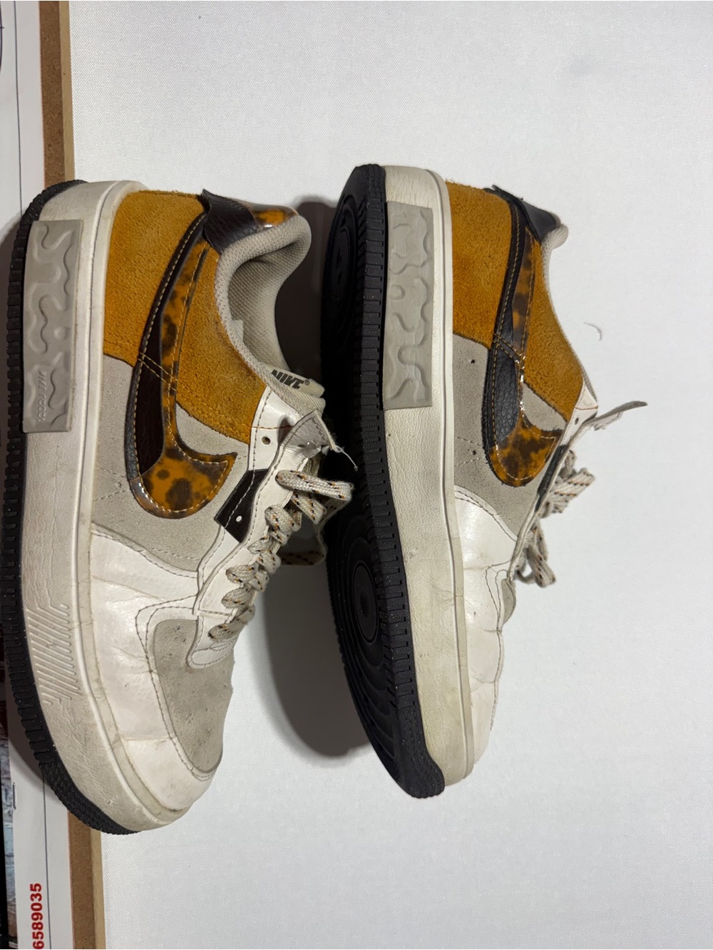 Nike Women's 9.5 Air Force 1 Fontanka Phantom Light Curry AF1 Animal DR0151